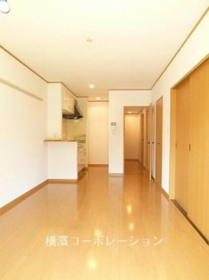 ���r���O ���r���O