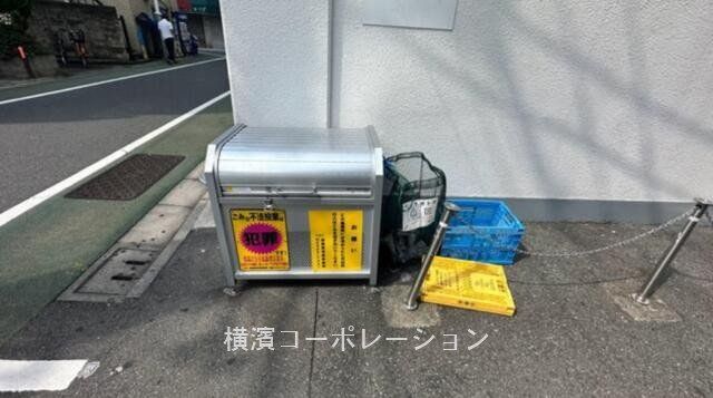 ���̑� �S�~�̂ď�