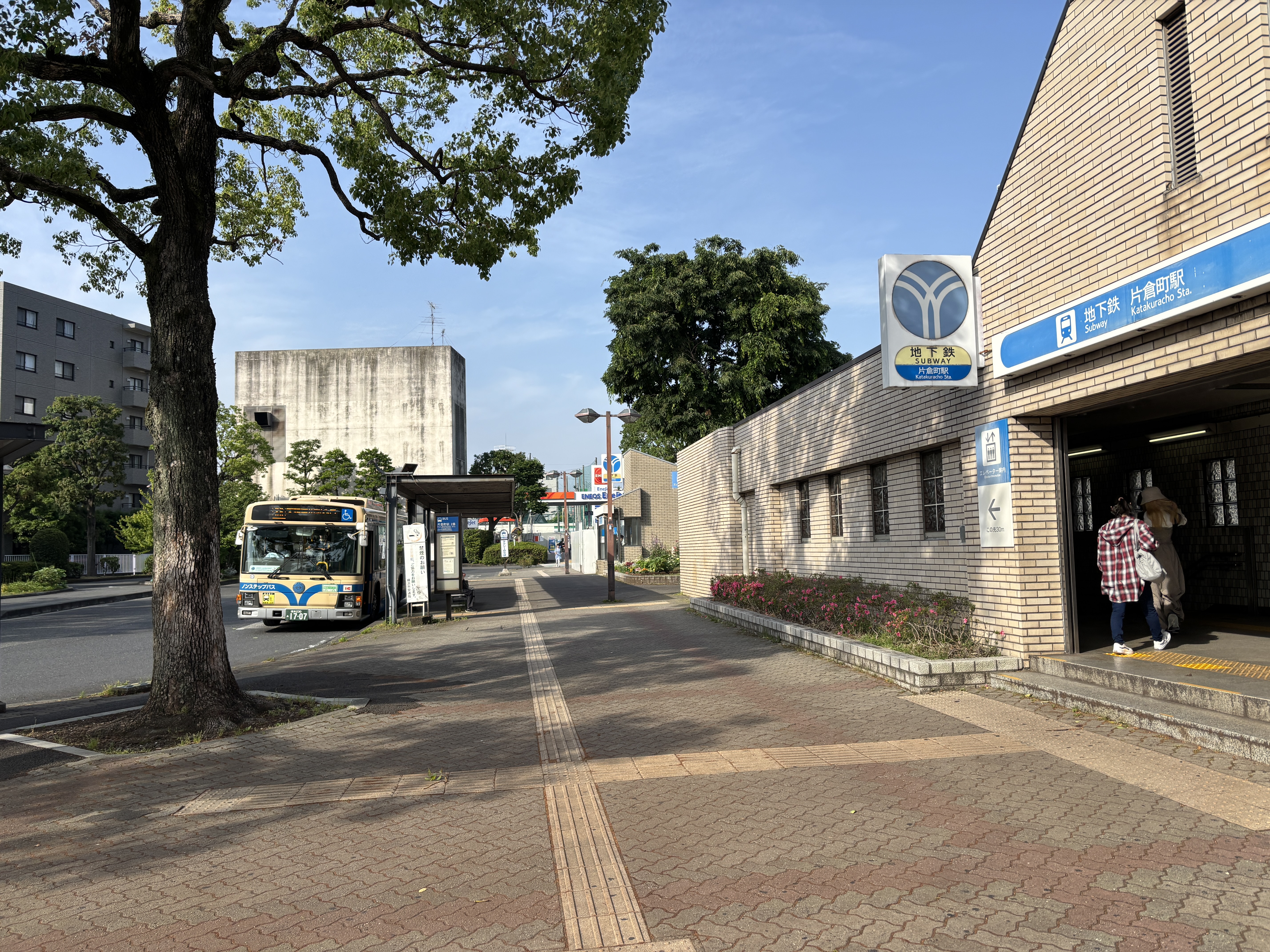 駅前